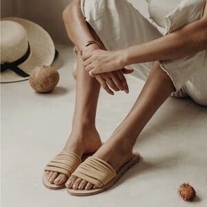 byJames Olivia Sandal